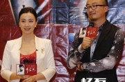 娱乐吃瓜男导演,揭秘“娱乐吃瓜男导演”的幕后故事